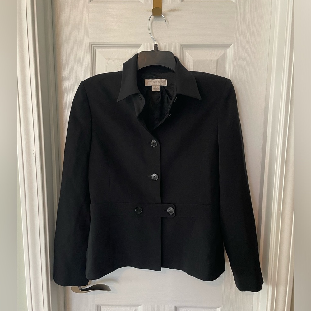 Petite Sophisticate Y2K style Black Button Down Blazer